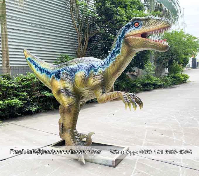 Animatronic Dinosaur Statue Velociraptor-02