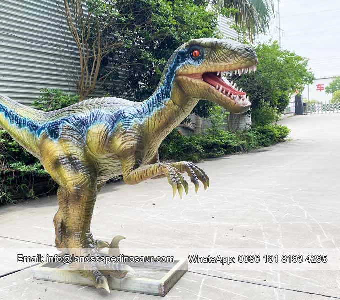 Animatronic Dinosaur Statue Velociraptor-03